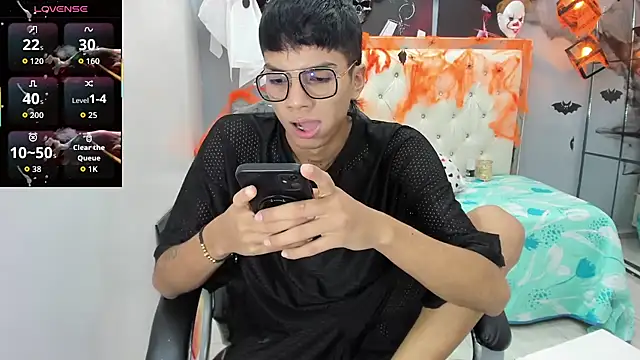 Snapshot of Noha_scott chatting on October 22, 11:37 pm Noha scott online show from October 22, 11:37 pm