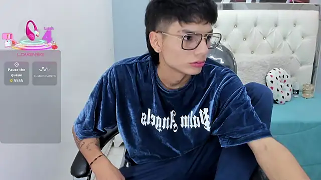 Noha scott online show from April 10, 10:36 pm