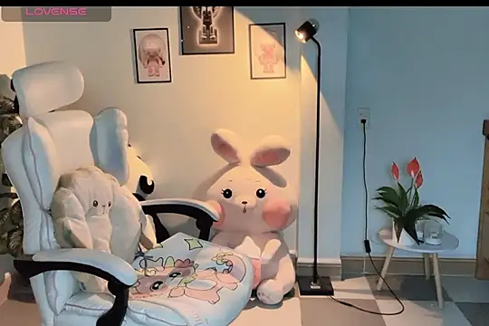  Aimy  online show from September 9, 4:39 pm