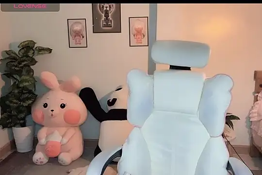  Aimy  online show from October 2, 5:31 pm