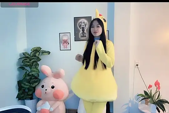  Aimy  online show from November 12, 5:30 am