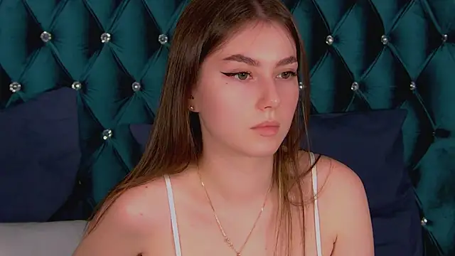 AliceMoreno online show from September 12, 5:02 pm