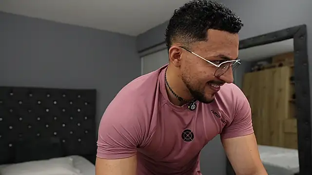 Martin Logan online show from April 11, 11:20 pm