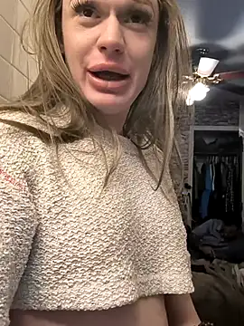 ImCarolinaCutiexxx online show from November 20, 6:40 pm