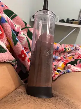 Snapshot of king_cum_ chatting on February 11, 12:37 am king cum online show from February 11, 12:37 am