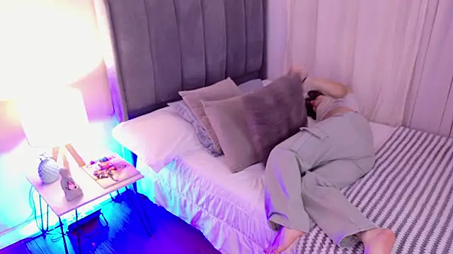 dakotaa   online show from March 20, 7:08 pm