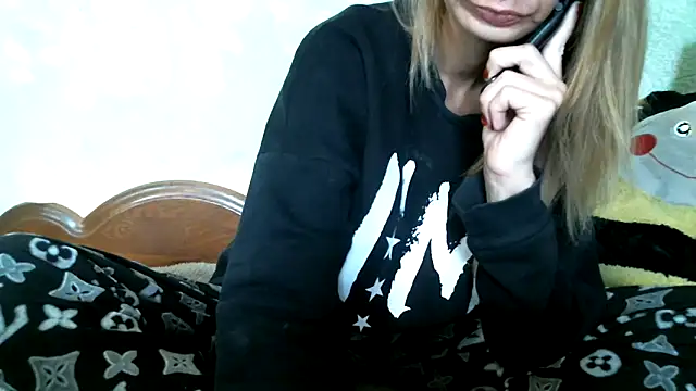 DennisXCaroll online show from October 18, 6:48 am