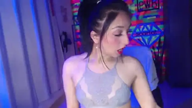Snapshot of ScarlatSultry chatting on June 16, 9:06 pm ScarlatSultry online show from June 16, 9:06 pm
