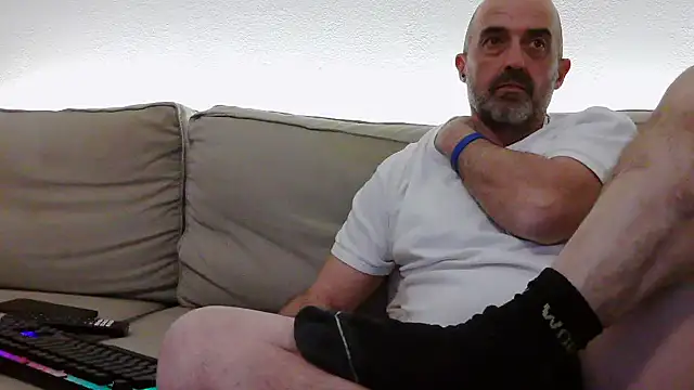 Snapshot of newsimo74 chatting on February 17, 7:42 pm newsimo74 online show from February 17, 7:42 pm