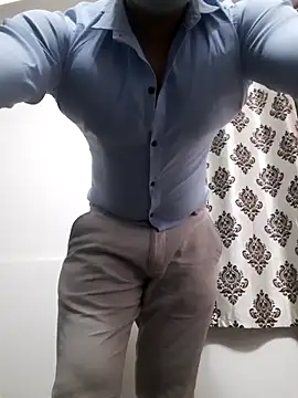 Guyinshortss online show from February 20, 7:25 pm