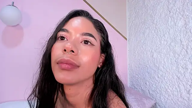 cate martinez online show from December 9, 9:06 am