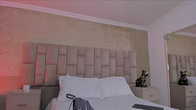 Snapshot of EmmaTorres_ chatting on January 20, 8:18 pm EmmaTorres online show from January 20, 8:18 pm