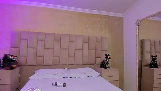 Snapshot of EmmaTorres_ chatting on January 29, 8:14 pm EmmaTorres online show from January 29, 8:14 pm