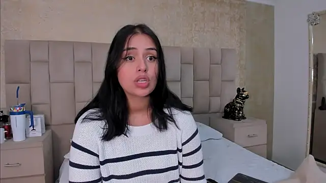 Snapshot of EmmaTorres_ chatting on February 11, 9:25 pm EmmaTorres online show from February 11, 9:25 pm