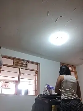 Snapshot of EmmaTorres_ chatting on November 20, 4:18 pm EmmaTorres online show from November 20, 4:18 pm