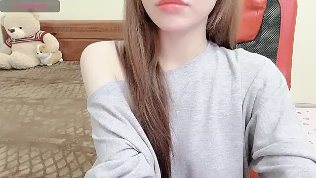 TrinhH Nabbi online show from December 12, 1:39 pm