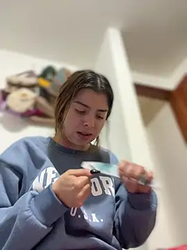 Snapshot of Cloew_Marz chatting on January 13, 4:23 pm Cloew Marz online show from January 13, 4:23 pm