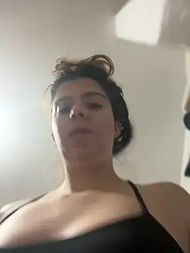 Snapshot of Cloew_Marz chatting on February 18, 7:21 pm Cloew Marz online show from February 18, 7:21 pm