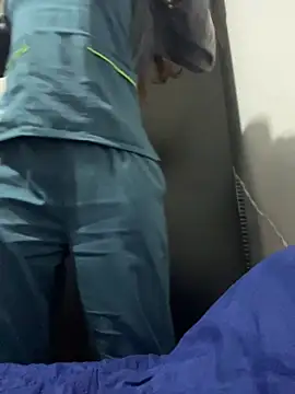 Snapshot of Cloew_Marz chatting on February 24, 11:36 pm Cloew Marz online show from February 24, 11:36 pm