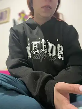 Snapshot of Cloew_Marz chatting on March 10, 12:04 am Cloew Marz online show from March 10, 12:04 am