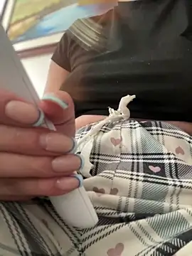 Snapshot of Cloew_Marz chatting on March 29, 6:30 pm Cloew Marz online show from March 29, 6:30 pm