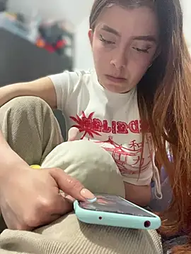 Snapshot of Cloew_Marz chatting on April 1, 12:55 am Cloew Marz online show from April 1, 12:55 am