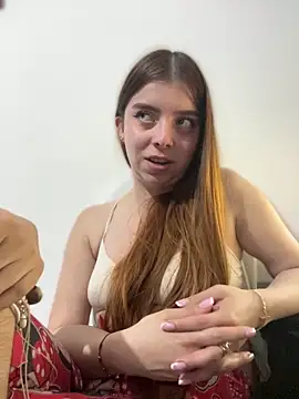 Snapshot of Cloew_Marz chatting on April 8, 11:27 pm Cloew Marz online show from April 8, 11:27 pm