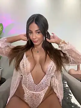 Brownfitbabyy online show from January 14, 11:49 am