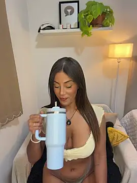 Brownfitbabyy online show from May 27, 12:24 pm