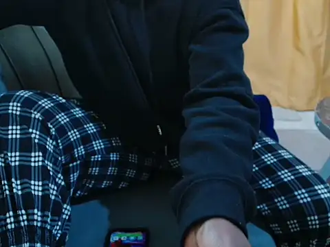 leslysexygirl online show from October 4, 5:49 am