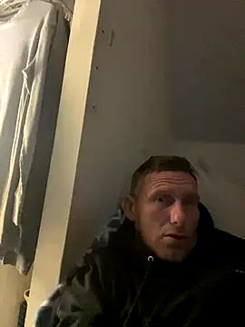 Snapshot of aaronmc311840 chatting on September 21, 5:09 am aaronmc311840 online show from September 21, 5:09 am
