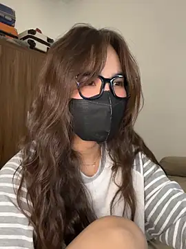 Snapshot of Lilisa_miu chatting on February 3, 6:46 pm Lilisa miu online show from February 3, 6:46 pm
