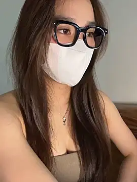 Snapshot of Lilisa_miu chatting on February 14, 6:54 am Lilisa miu online show from February 14, 6:54 am