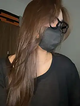 Snapshot of Lilisa_miu chatting on February 25, 3:54 pm Lilisa miu online show from February 25, 3:54 pm