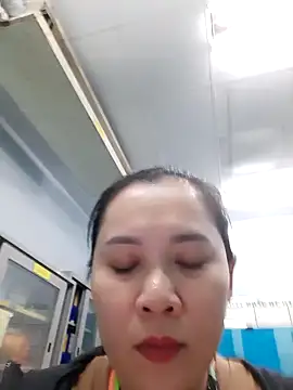 Snapshot of Benlla2802 chatting on December 10, 3:22 pm Benlla2802 online show from December 10, 3:22 pm