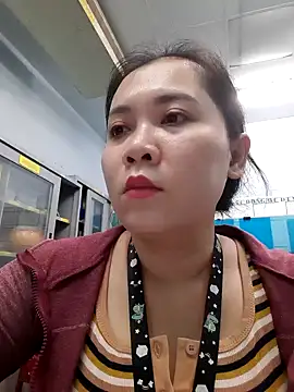 Snapshot of Benlla2802 chatting on December 16, 7:10 pm Benlla2802 online show from December 16, 7:10 pm