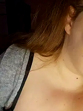  Julie x online show from January 3, 5:50 am