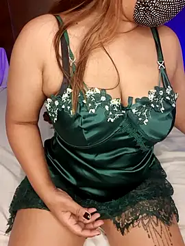 Wild wifey online show from June 22, 7:33 pm