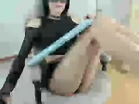 Snapshot of Sasha_skinny1 chatting on November 20, 1:06 am Sasha skinny1 online show from November 20, 1:06 am