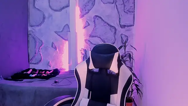 Kateryn  online show from February 6, 9:51 pm