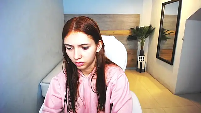 liseth fox online show from December 27, 12:34 pm