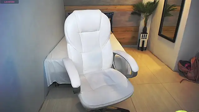 liseth fox online show from February 22, 1:55 am