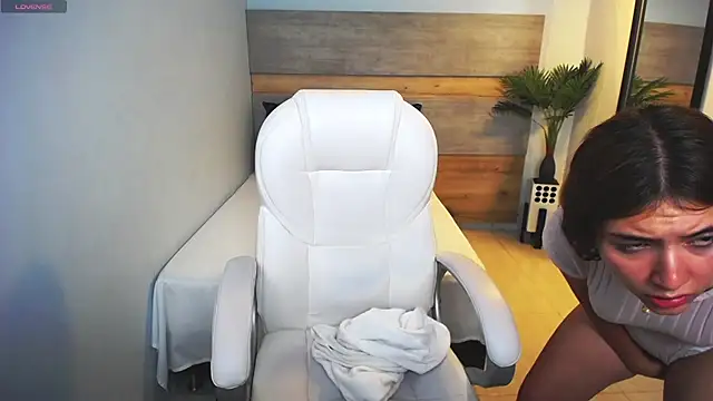 liseth fox online show from February 27, 2:32 am