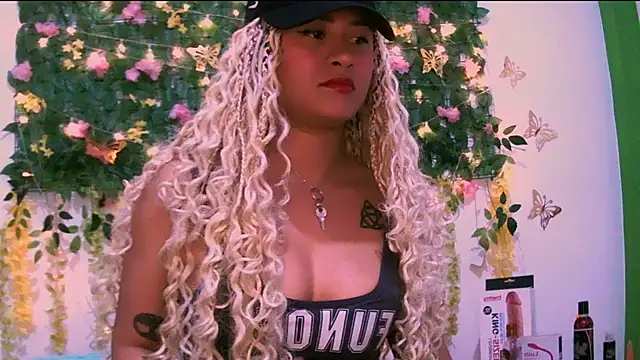 Crysrus online show from November 8, 10:41 pm