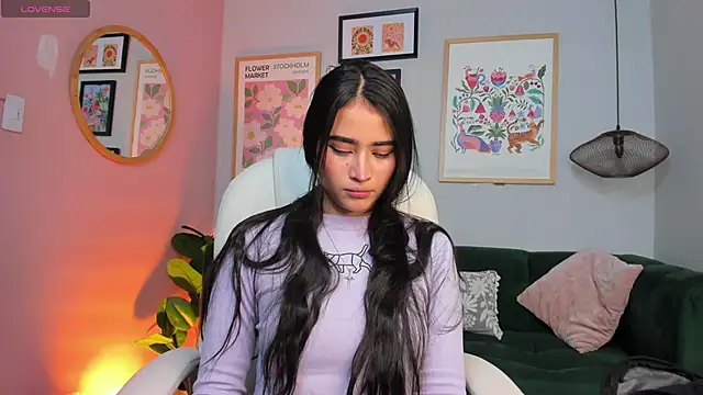 lara madisson online show from December 20, 2:19 am