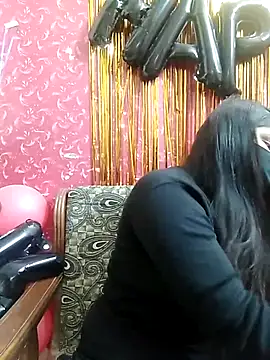 Snapshot of Hotty-simran chatting on February 15, 4:36 am Hotty-simran online show from February 15, 4:36 am