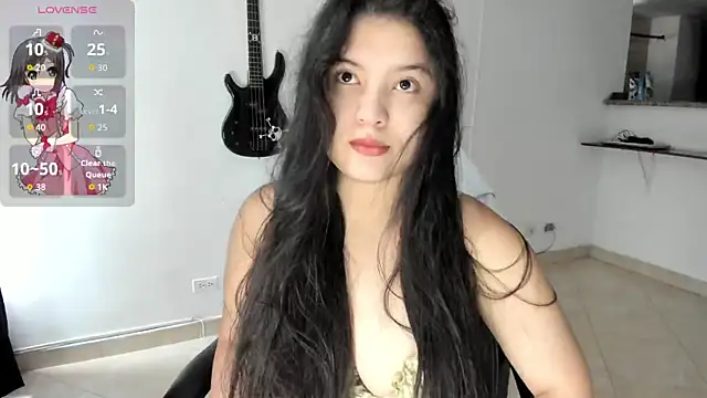 lilpervertgirl online show from July 12, 4:53 pm