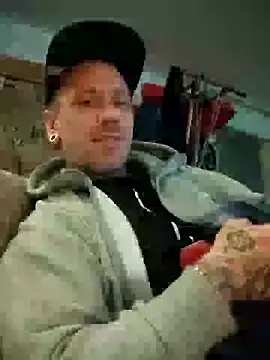 Snapshot of Schabernack1990 chatting on March 17, 1:57 am Schabernack1990 online show from March 17, 1:57 am