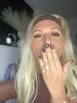 Arabellalee23 online show from January 8, 9:55 pm