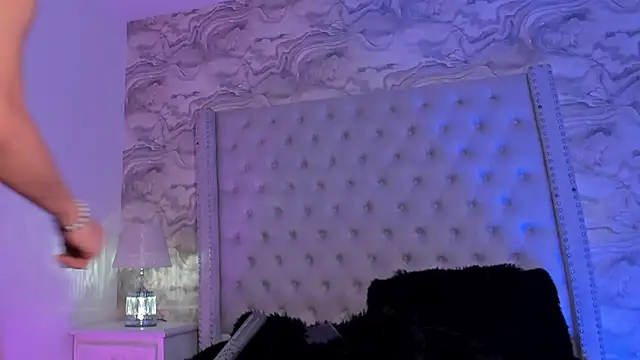 Snapshot of Kev_jenner chatting on January 26, 1:09 am Kev jenner online show from January 26, 1:09 am